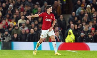 欧冠回顾：小组垫底，狂丢15球！遭拜仁双杀后告别欧战，曼联又遭奇耻大辱