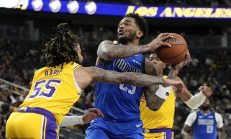 季前赛-浓眉18+9八村塁19分 湖人末节仅8分遭独行侠逆转